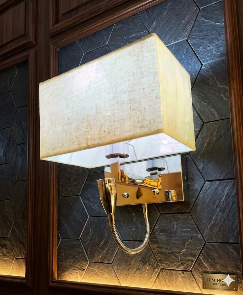Elevate your home décor with this stylish and functional table lamp - Image 2