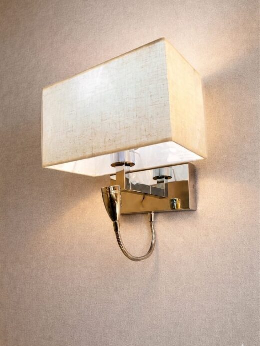 Elevate your home décor with this stylish and functional table lamp
